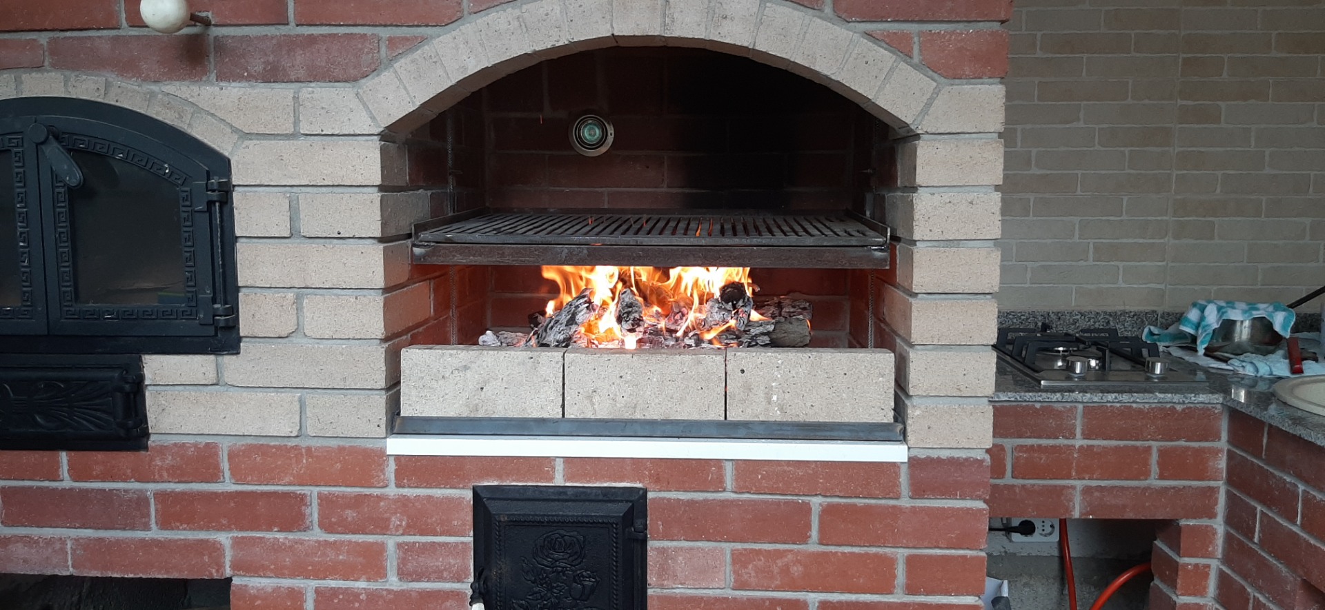 GRĂTAR 3 ÎN 1 VALY 2023